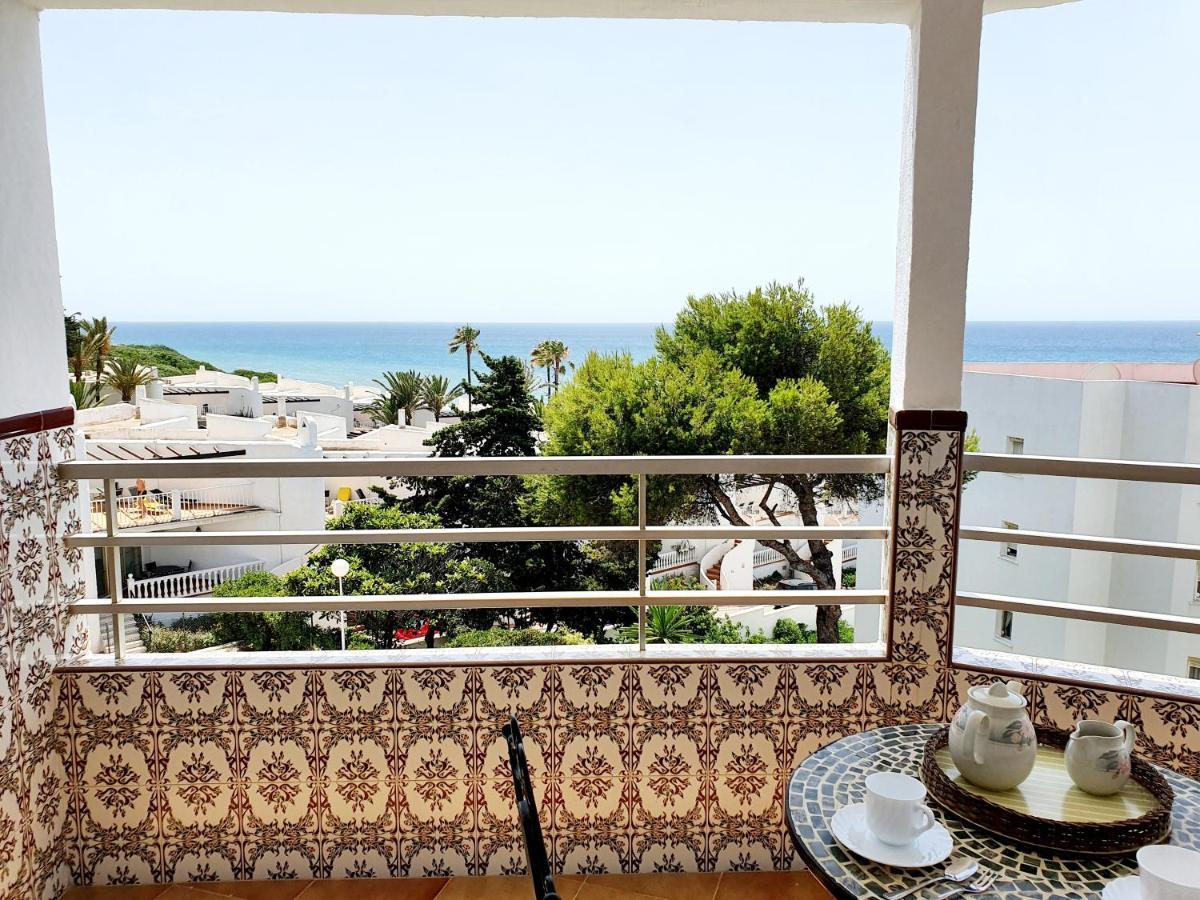 Luna Beach Seafront Марбелья Экстерьер фото